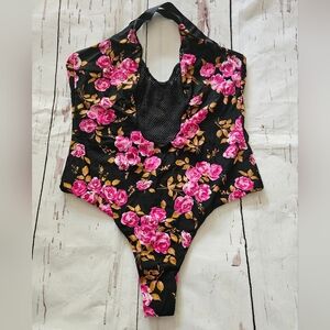 NWOT Volcom Women's Black and Pink Floral One Piece Swimsuit Size XL